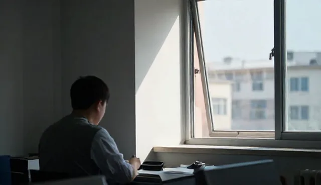 网络延迟如何影响系统稳定性